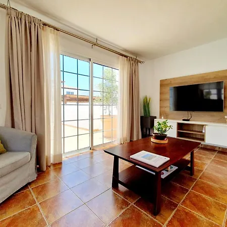 Casa Tauro * Адехе