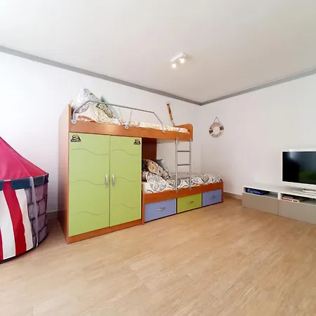 Casa Tauro * Адехе