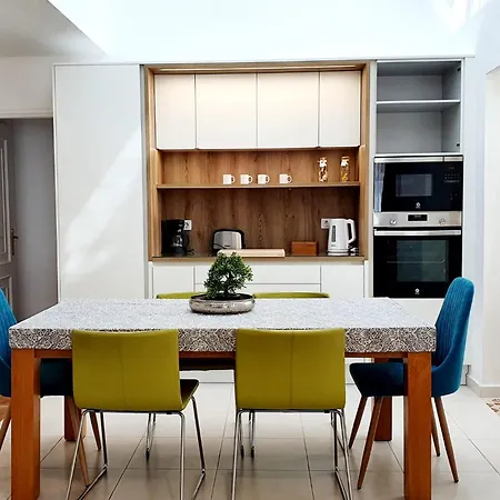 Casa Tauro Адехе